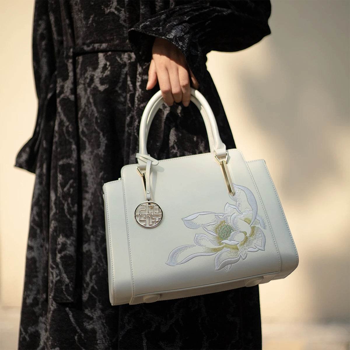 Sinocultural Embroidery Leather Tote Bag White Lotus Crossbody Bag – Image 6