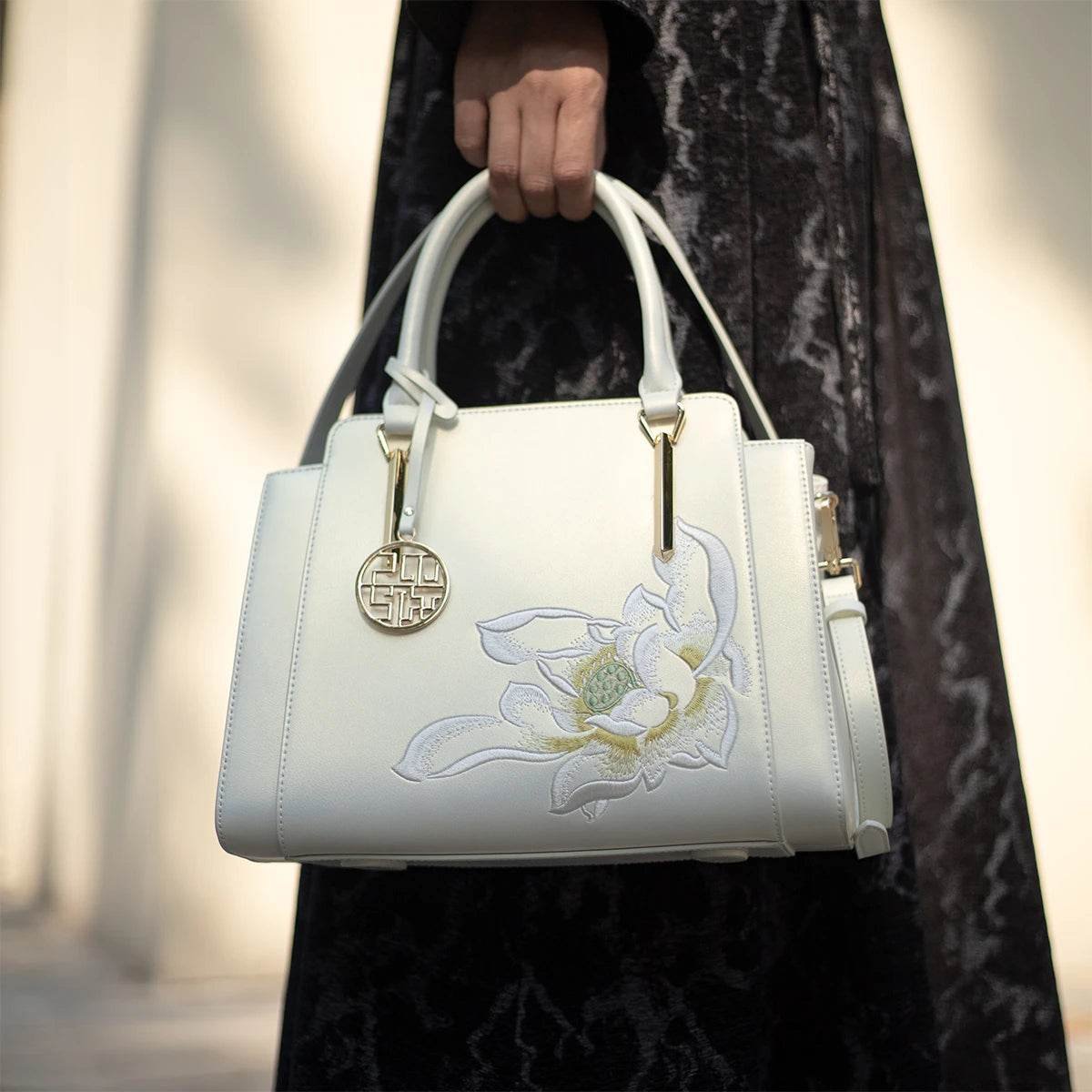 Sinocultural Embroidery Leather Tote Bag White Lotus Crossbody Bag – Image 5